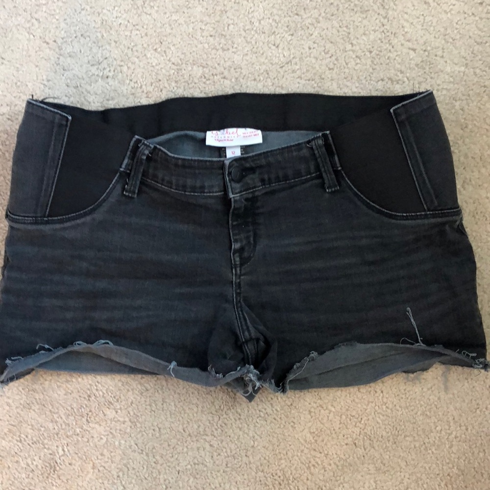 Isabel maternity black/gray cutoff shorts